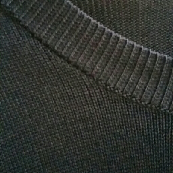 Joseph A Sweater EUC - Picture 5 of 7